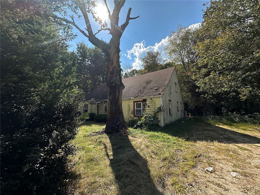 1663 Victory Highway Coventry, RI 02816 - Photo 7 of 8