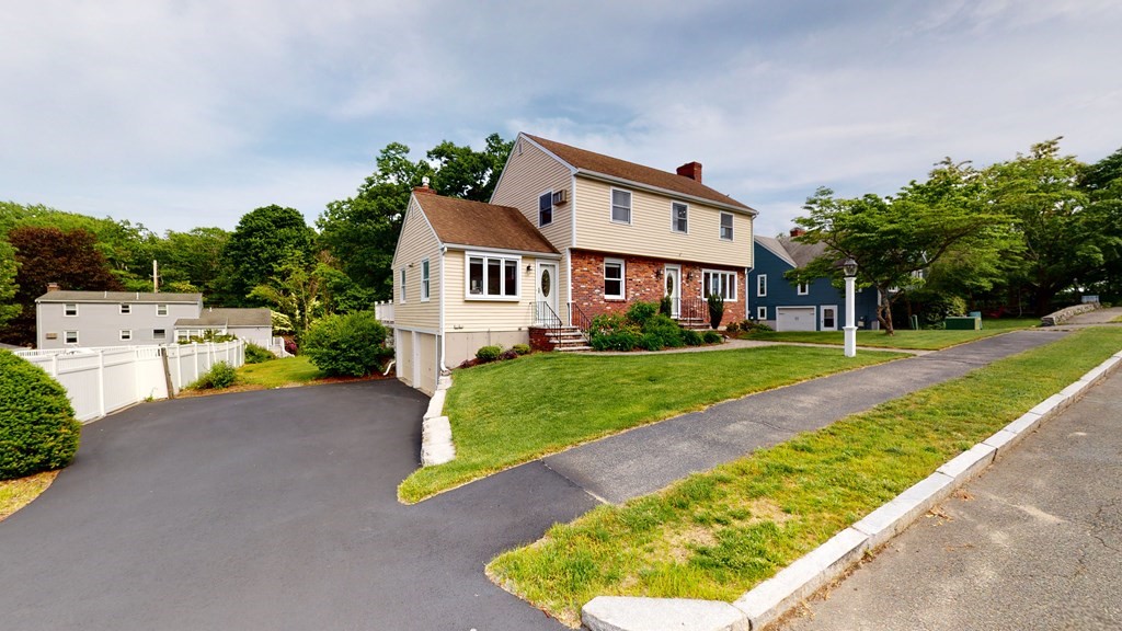 4 Overlook Road Stoneham, MA 02180 - Photo 2 of 21 Gallery Image 2