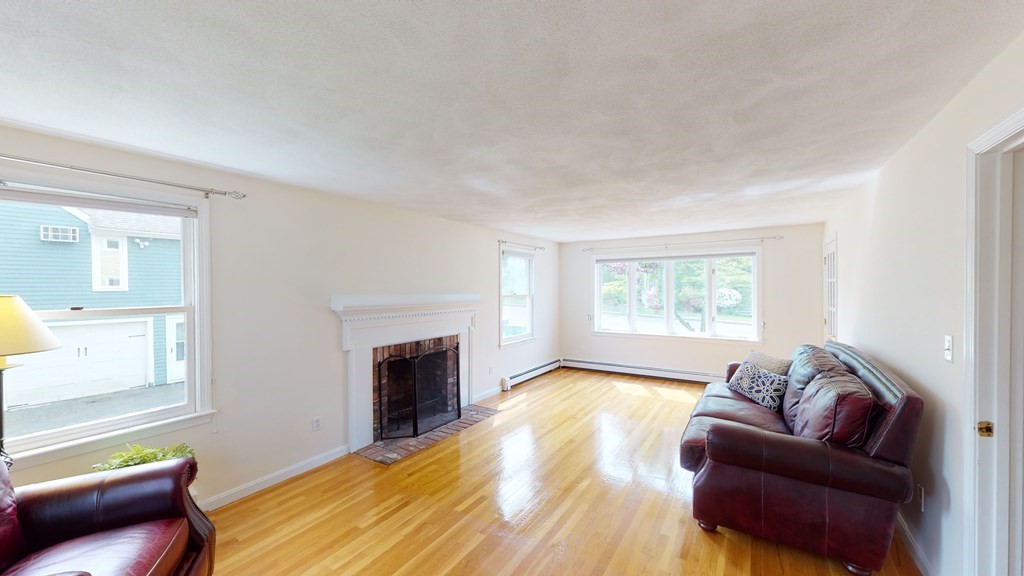 4 Overlook Road Stoneham, MA 02180 - Photo 3 of 21 Gallery Image 3