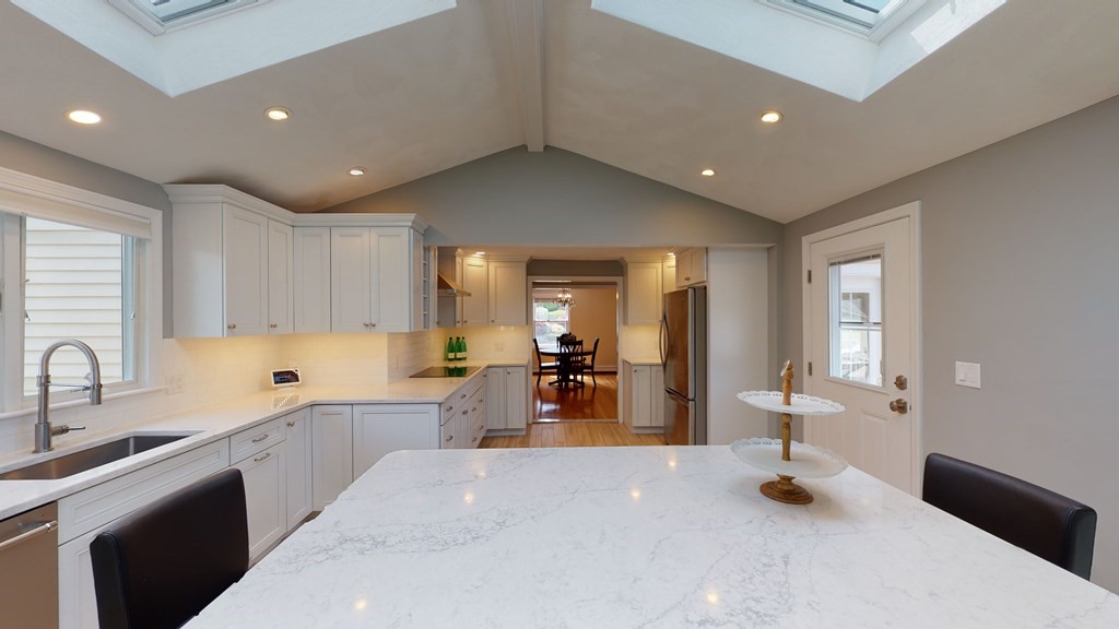 4 Overlook Road Stoneham, MA 02180 - Photo 7 of 21 Gallery Image 7