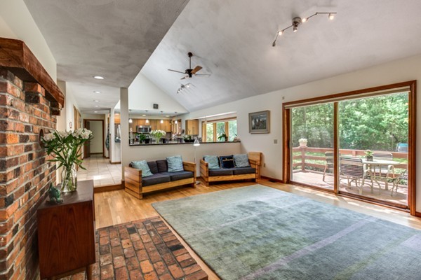 180 East Emerson Road Lexington, MA 02420 - Photo 9 of 27 Gallery Image 9