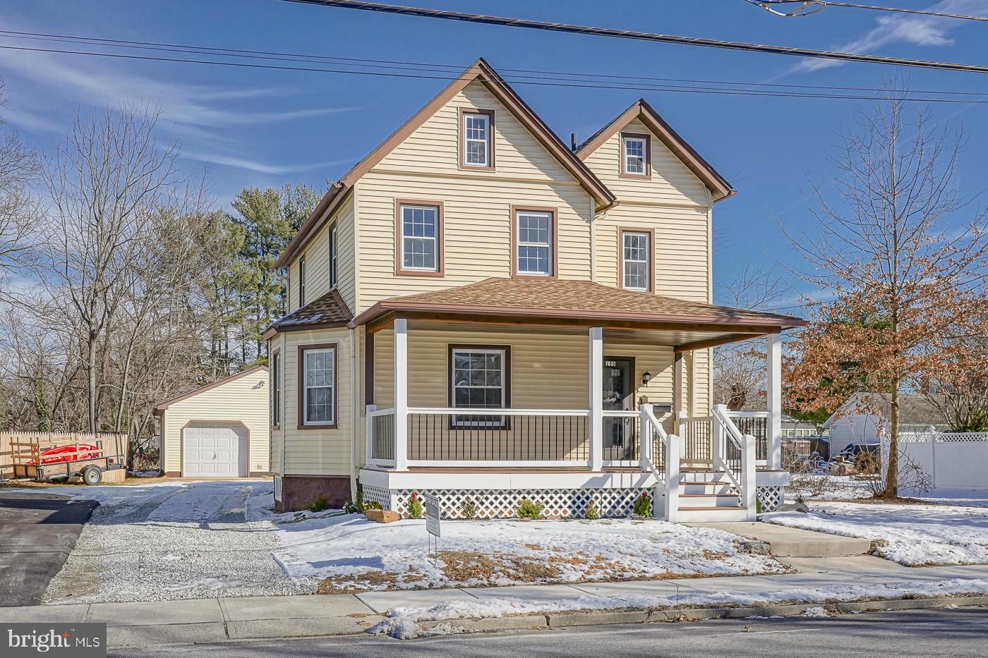 155 Cedar Avenue Pitman, NJ 08071 - Photo 3 of 41 a house with a outdoor space
