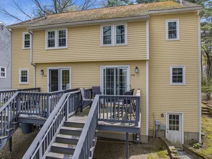 $472,000 | 200 Wellman Avenue, Unit 1, Chelmsford, MA 01863
