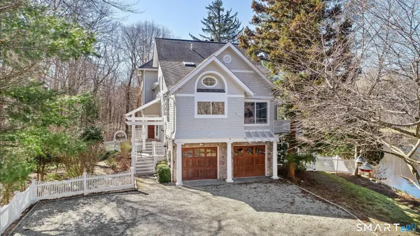 $1,480,000 | 320 Chestnut Hill Road, Stamford, CT 06903