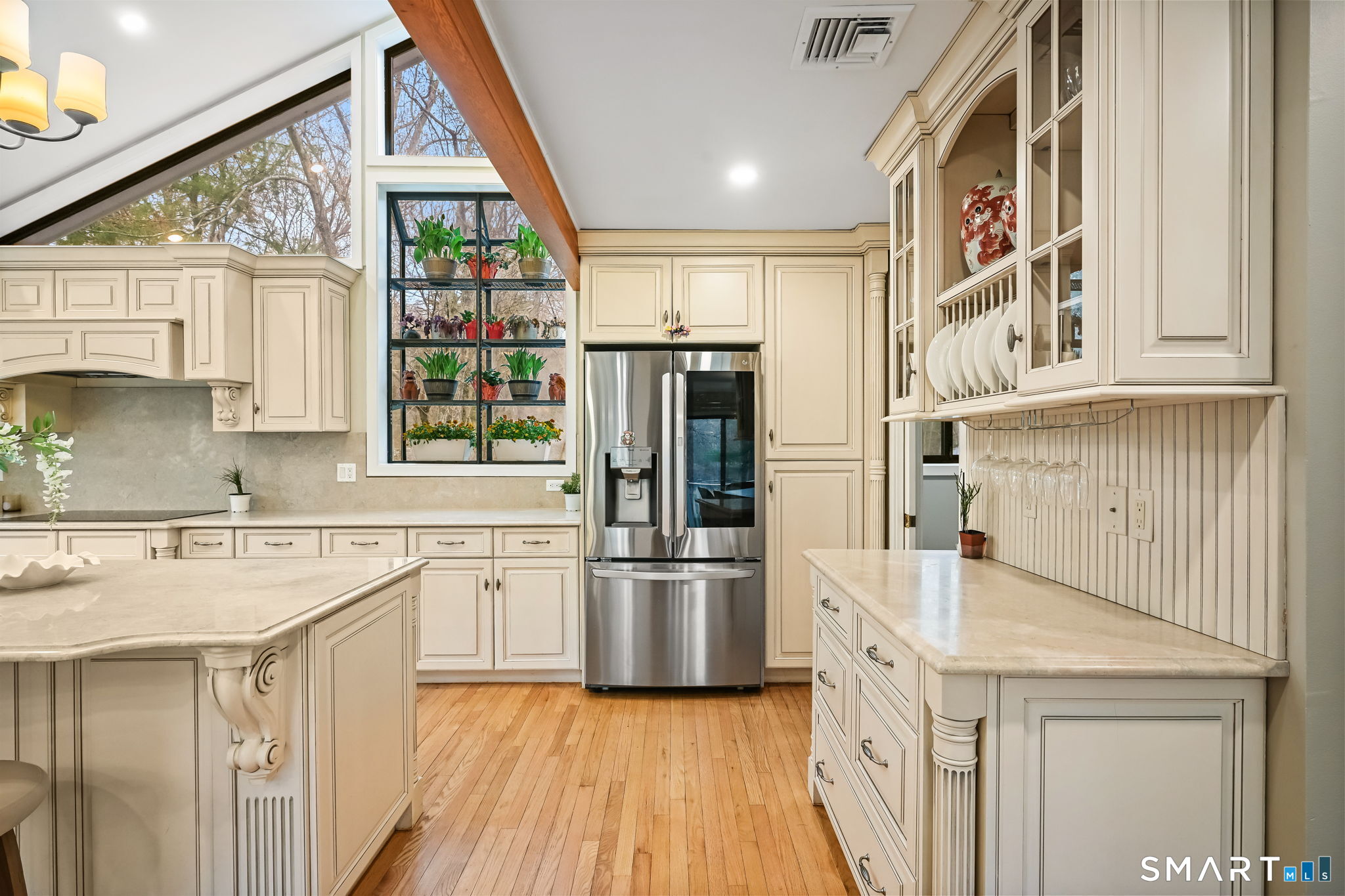 320 Chestnut Hill Road Stamford, CT 06903 - Photo 23 of 40