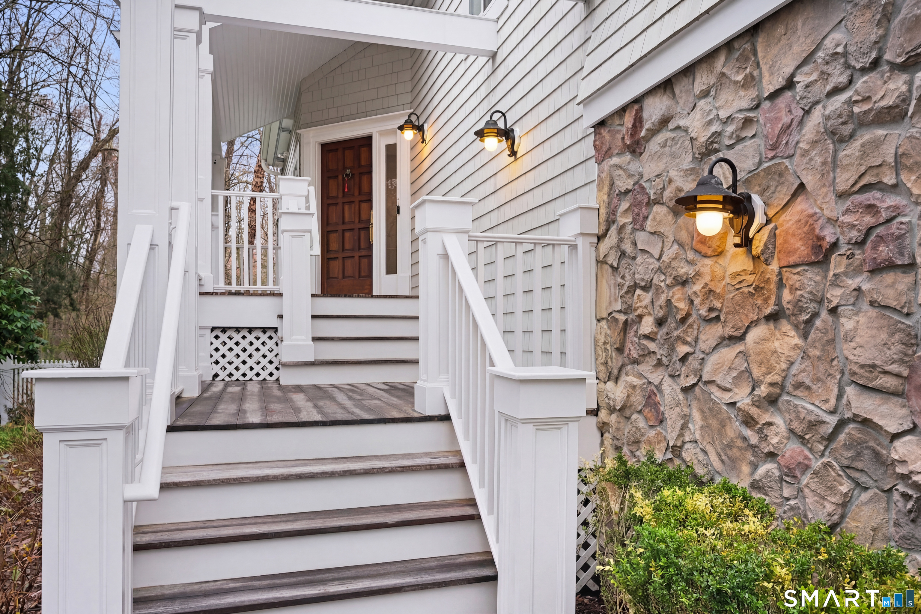 320 Chestnut Hill Road Stamford, CT 06903 - Photo 5 of 40