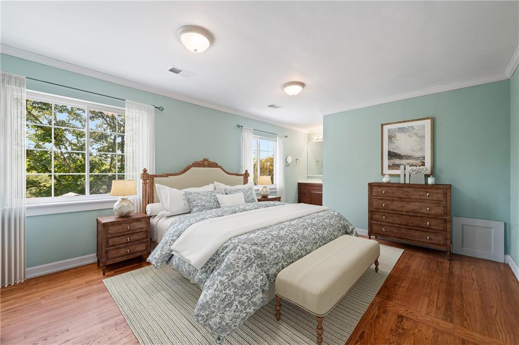 2642 Mt Royal Road Pittsburgh, PA 15217 - Photo 3 of 35 Gallery Image 3