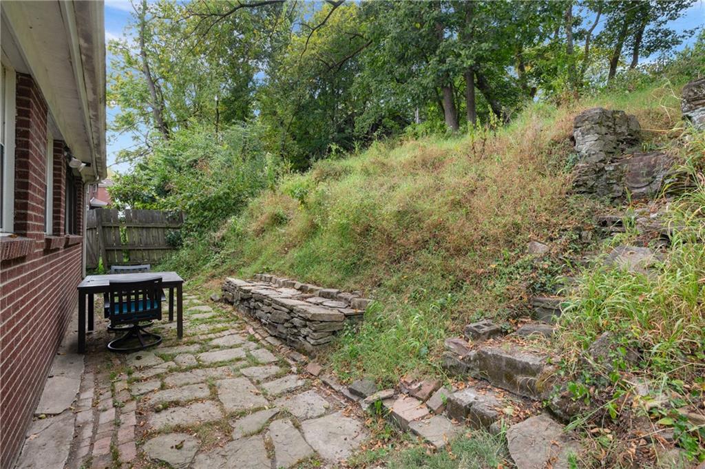 2642 Mt Royal Road Pittsburgh, PA 15217 - Photo 35 of 35 Gallery Image 35