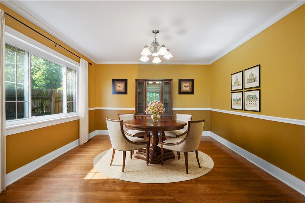 2642 Mt Royal Road Pittsburgh, PA 15217 - Photo 4 of 35 Gallery Image 4