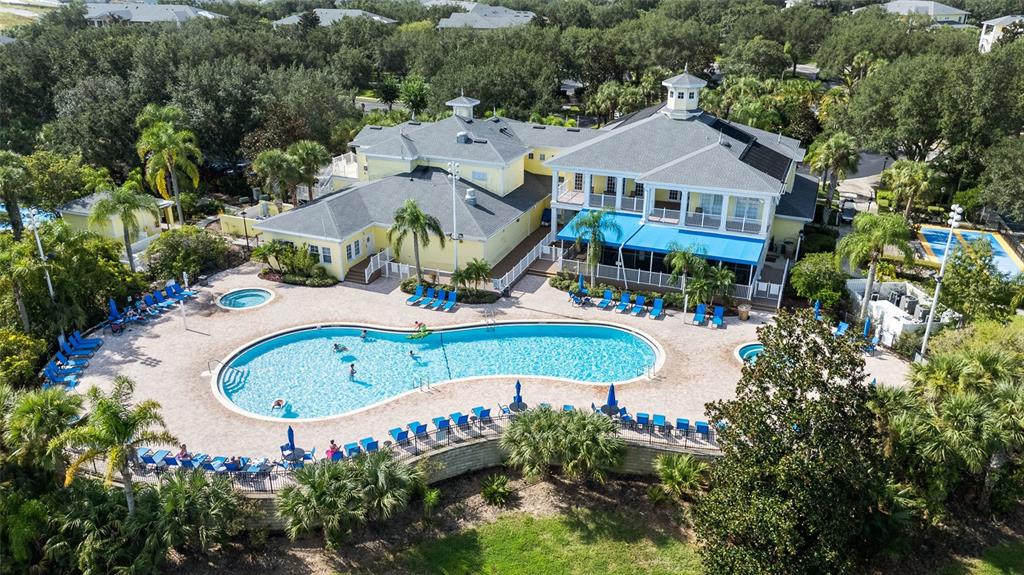 608 Lucaya Loop, Unit 608 Davenport, FL 33897 - Photo 2 of 34