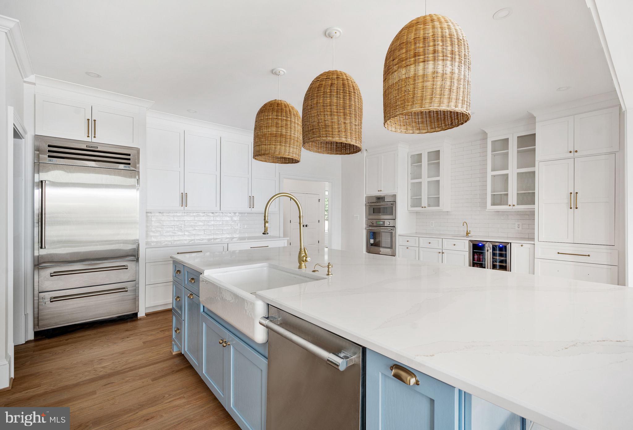 1102 Vassar Road Alexandria, VA 22314 - Photo 5 of 15