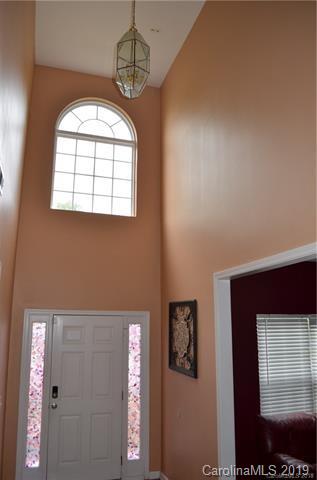 1526 Peachcroft Road Charlotte, NC 28216 - Photo 6 of 10