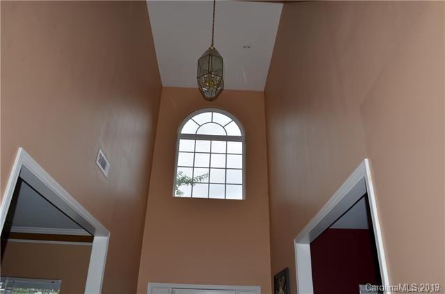 1526 Peachcroft Road Charlotte, NC 28216 - Photo 7 of 10