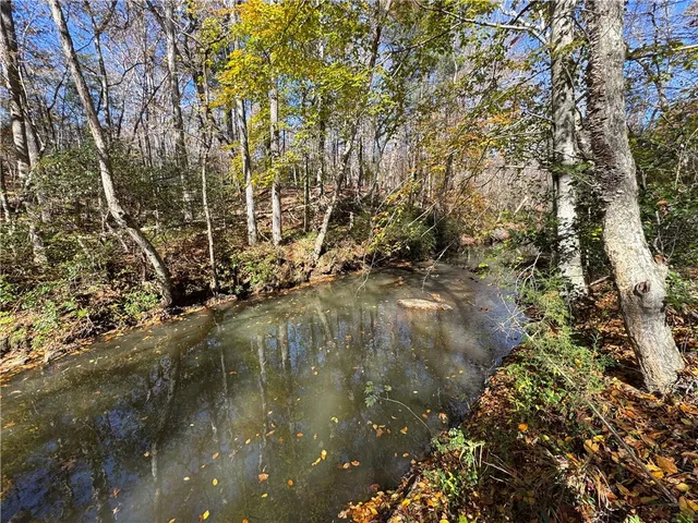 $460,000 | 220 Wildwood Farms Road, Gray Court, SC 29645