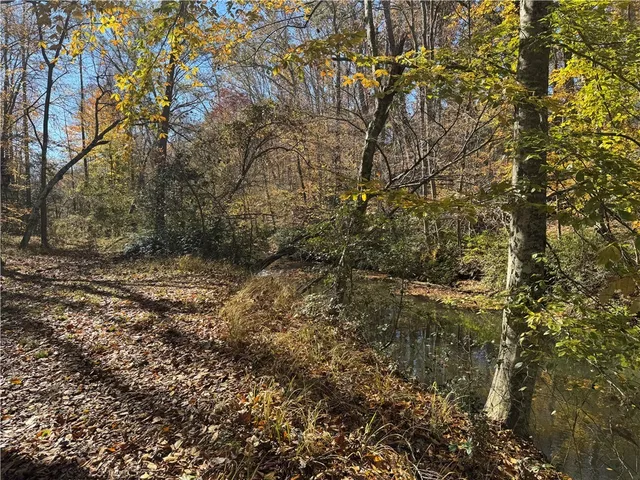 $460,000 | 220 Wildwood Farms Road, Gray Court, SC 29645