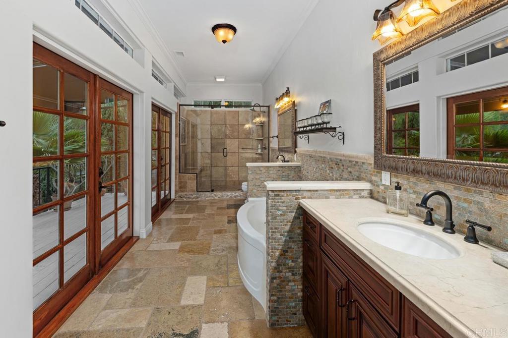 713 Quiet Hills Farm Road Escondido, CA 92029 - Photo 19 of 51 Primary Bathroom