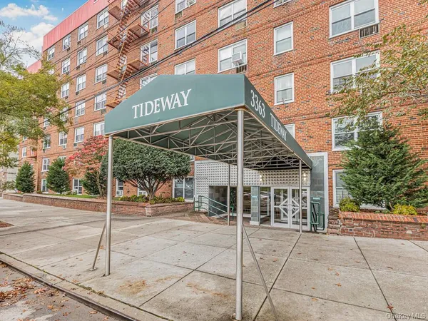 $315,000 | 3363 Sedgwick Avenue, Unit 4L | Kingsbridge Heights