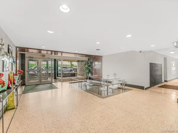 $315,000 | 3363 Sedgwick Avenue, Unit 4L | Kingsbridge Heights