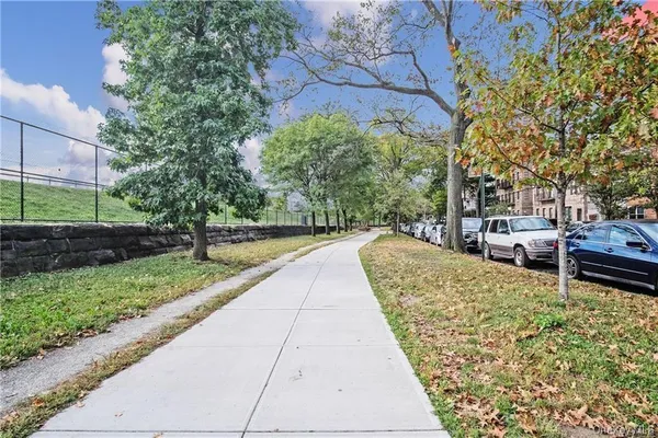 $315,000 | 3363 Sedgwick Avenue, Unit 4L | Kingsbridge Heights
