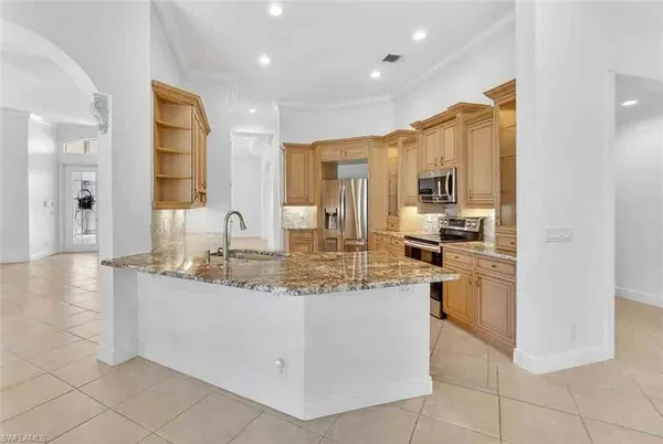 $670,000 | 9259 Springview Loop, Estero, FL 33928