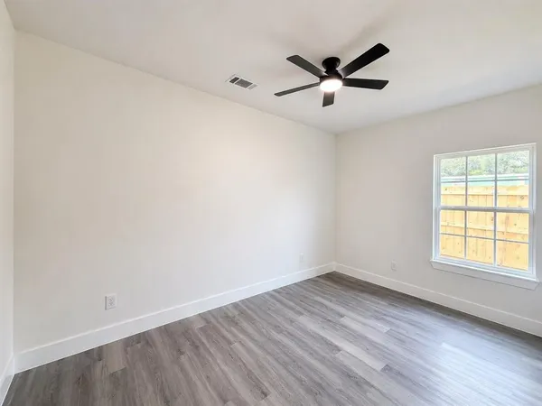 $2,150 | 2224 Hercules Drive, Granbury, TX 76048