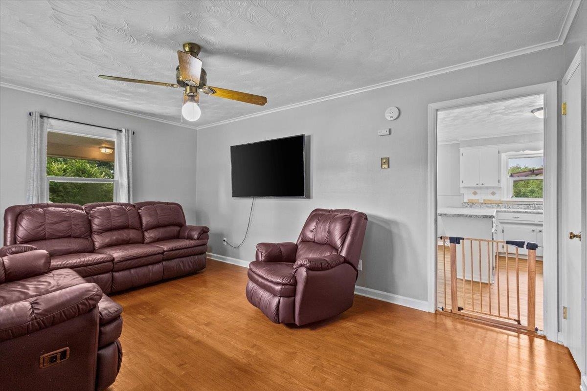 350 South 900 Pacolet, SC 29372 - Photo 5 of 29