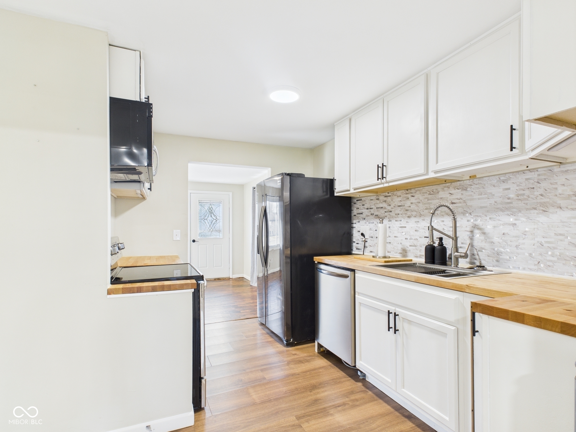 4623 Clark Street Anderson, IN 46013 - Photo 7 of 24