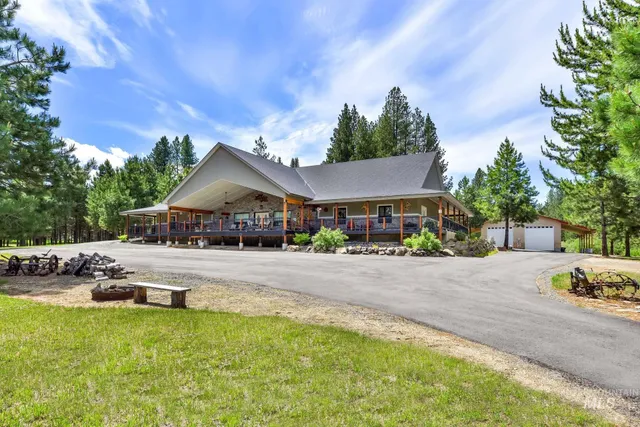 $2,100,000 | 191 Clear Creek Road, Cascade, ID 83611