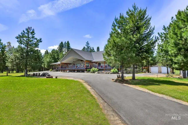 $2,100,000 | 191 Clear Creek Road, Cascade, ID 83611