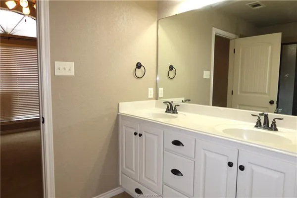 $2,275 | 922 Turtle Dove Trail, College Station, TX 77845