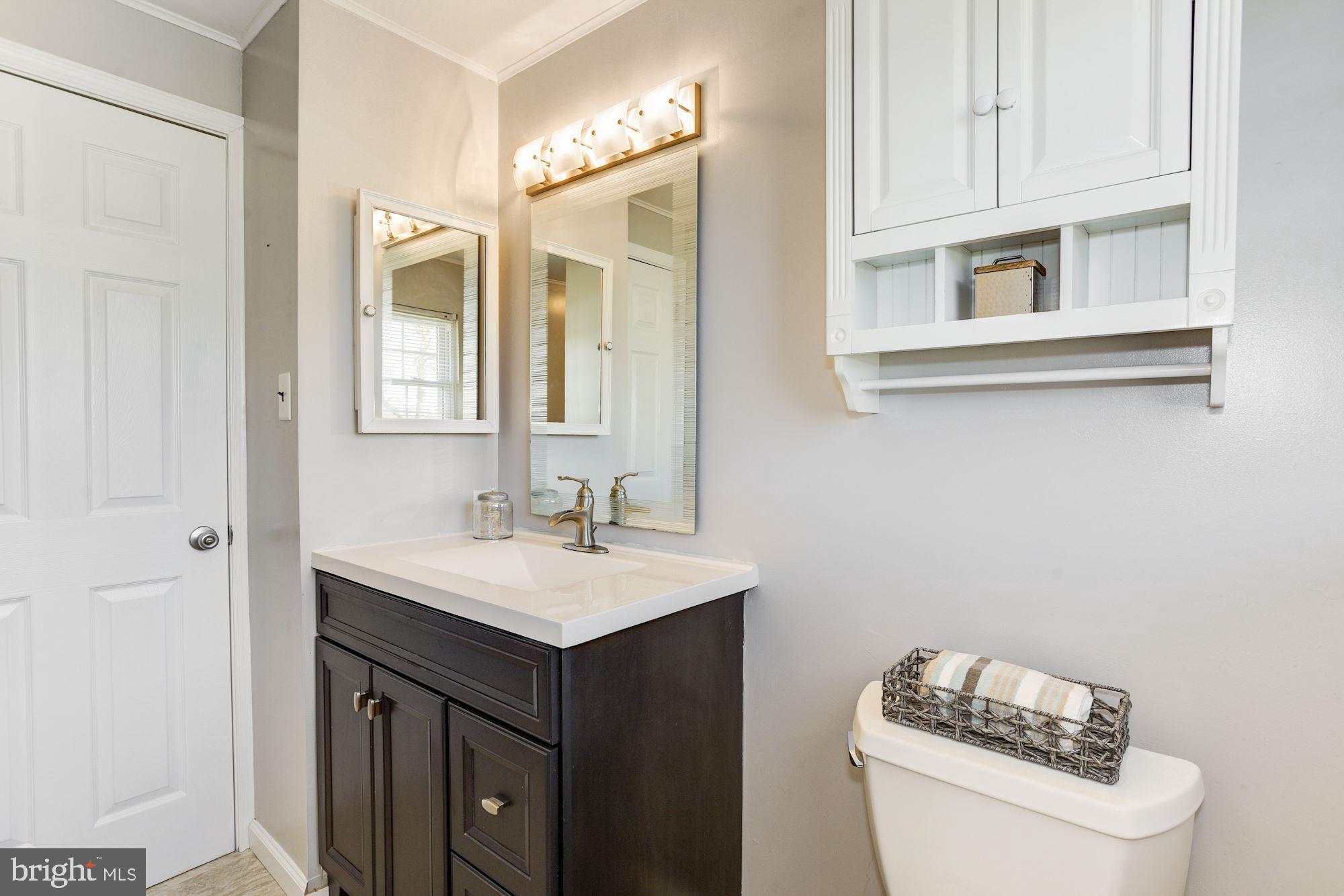 153 Forge Road Delran, NJ 08075 - Photo 22 of 30 Full Hall Bath