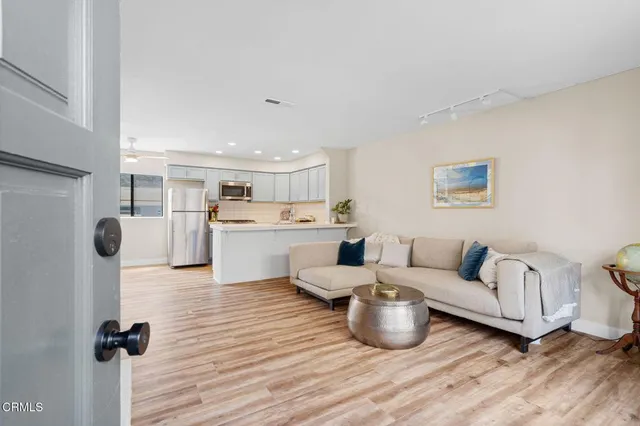 $475,000 | 551 South E Street, Oxnard, CA 93030