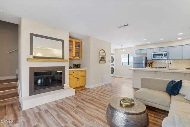 $475,000 | 551 South E Street, Oxnard, CA 93030