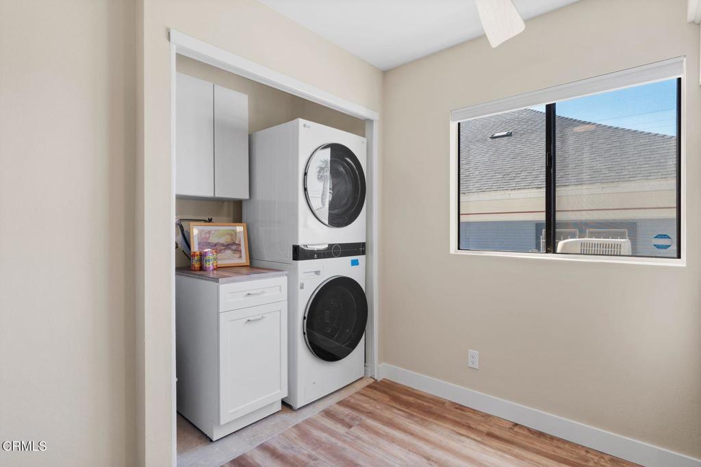 551 South E Street Oxnard, CA 93030 - Photo 7 of 16 a utility room with dryer and washer