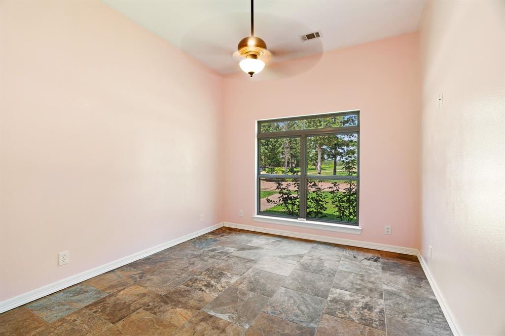 821 County Road Paris, TX 75462 - Photo 12 of 40