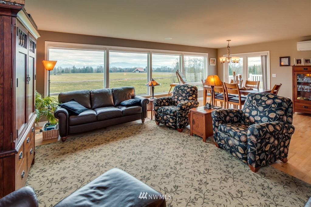 631 H Street Road Lynden, WA 98264 - Photo 3 of 25 Gallery Image 3