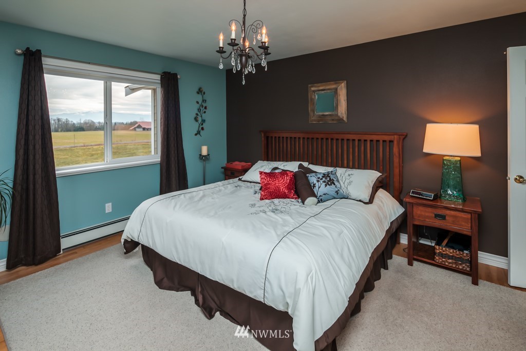 631 H Street Road Lynden, WA 98264 - Photo 9 of 25 Gallery Image 9