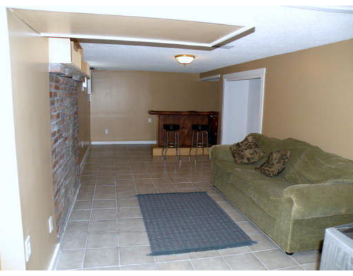138 Boston Road Billerica, MA 01862 - Photo 15 of 17