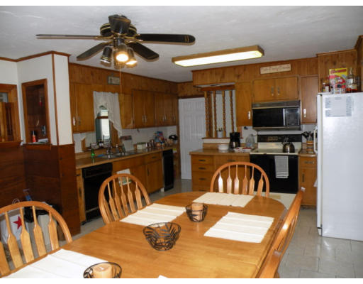 138 Boston Road Billerica, MA 01862 - Photo 5 of 17