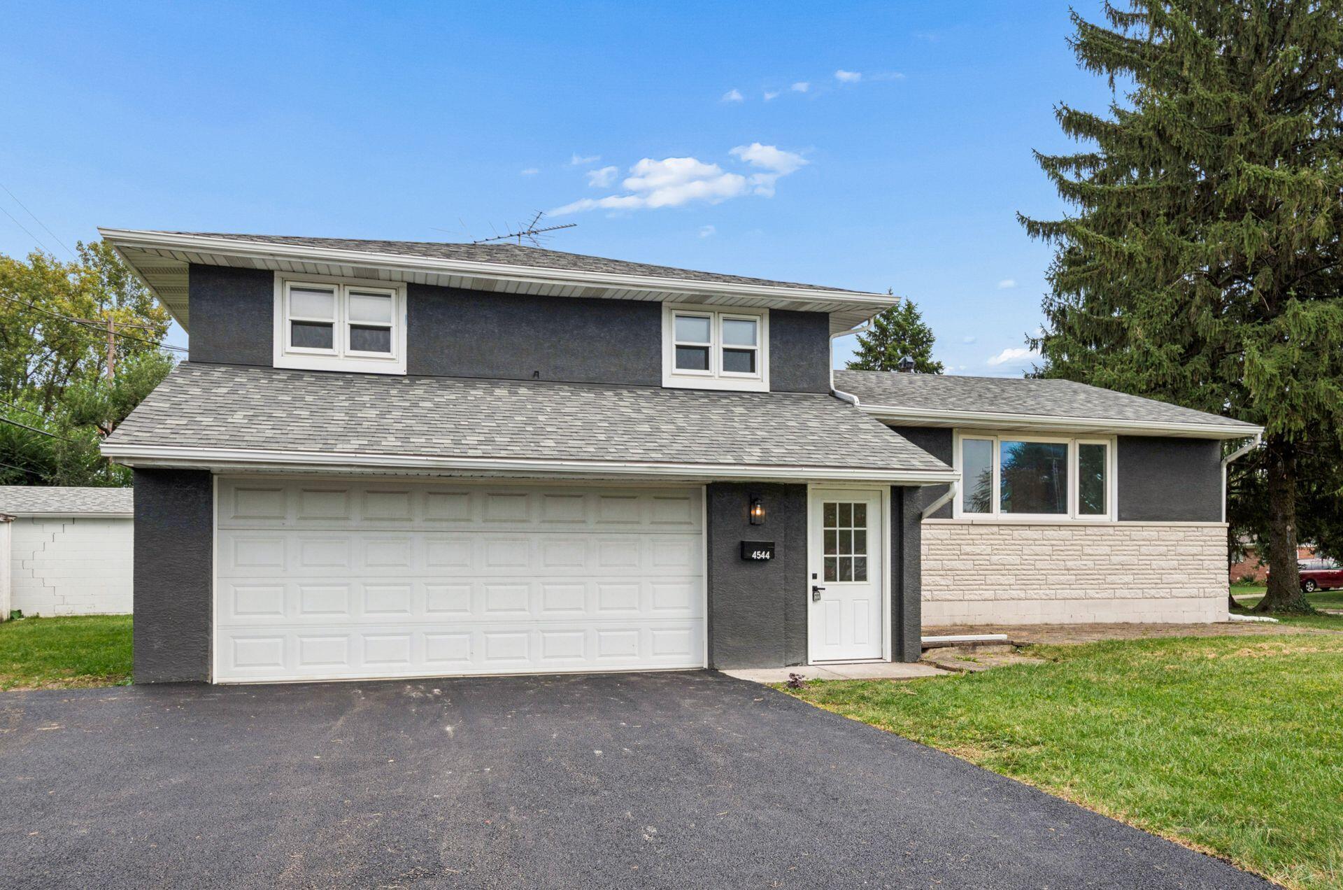 4544 Midvale Road Columbus, OH 43224 - Photo 4 of 46 004_ Rd Columbus OH 43224 USA