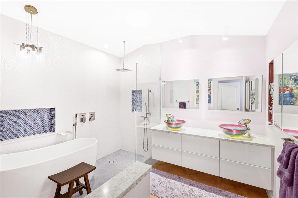 288 Woods Point Road Osprey, FL 34229 - Photo 19 of 44 Gallery Image 19