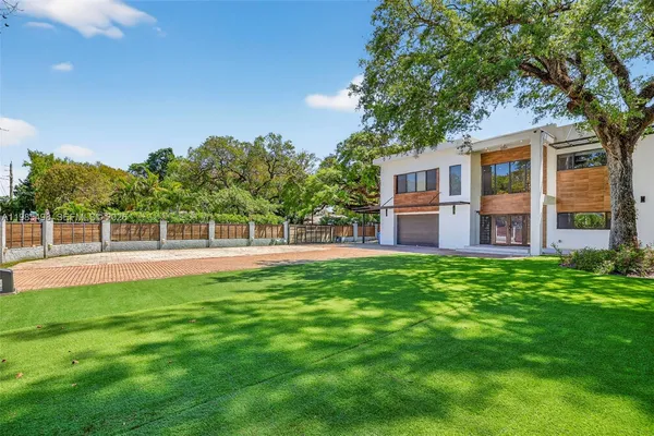 $8,900 | 3000 Riverland Road, Fort Lauderdale, FL 33312