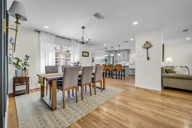 $285,000 | 922 Innsdale Drive, Houston, TX 77076