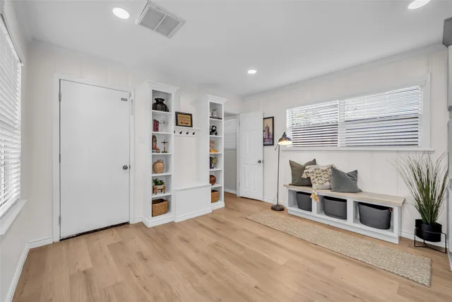 $285,000 | 922 Innsdale Drive, Houston, TX 77076