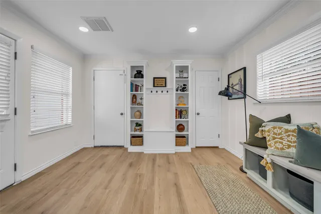 $285,000 | 922 Innsdale Drive, Houston, TX 77076