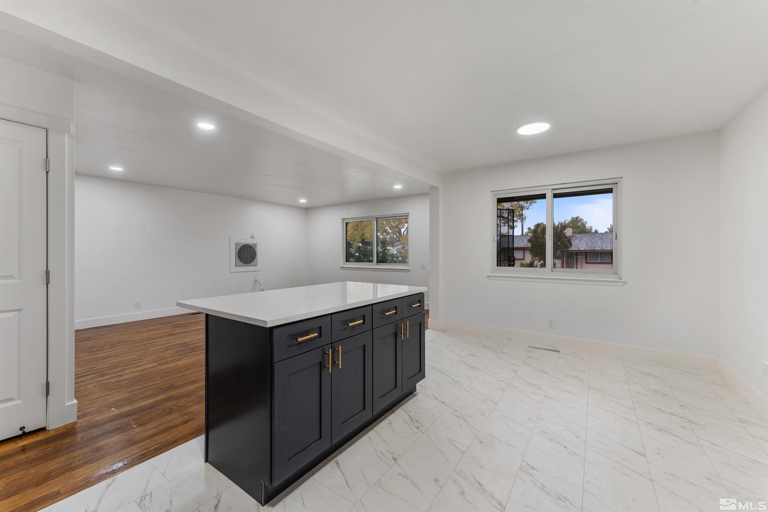 475 Ballentyne Way Reno, NV 89502 - Photo 7 of 40 Photo 7