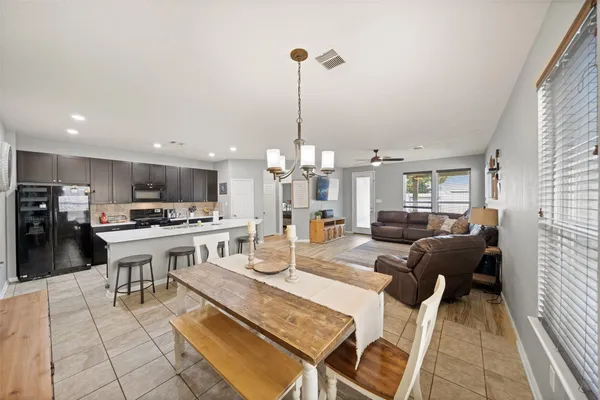 $274,500 | 1118 Upton Court, Conroe, TX 77304