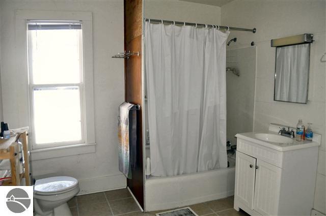 9682 Center Road Traverse City, MI 49686 - Photo 6 of 6 1727506-5.JPG