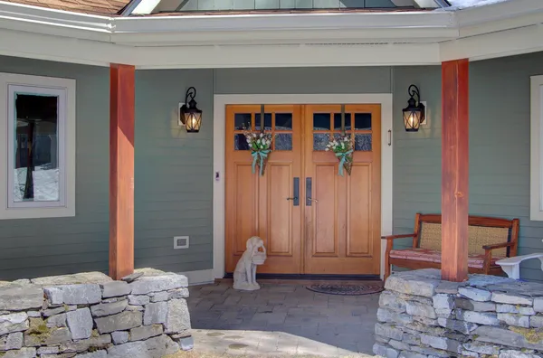 $1,979,000 | 25 Cavendish Cove Road, South Hero, VT 05486