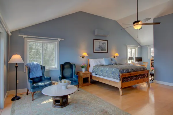 $1,979,000 | 25 Cavendish Cove Road, South Hero, VT 05486